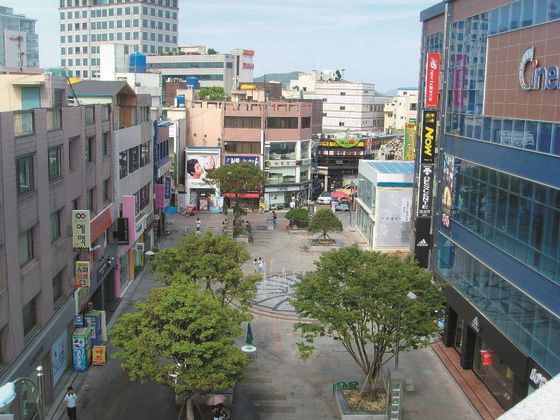 로데오광장_거리(2011년).png